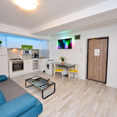 Ideal Accommodation Old Town Bucureşti Ngoại thất bức ảnh